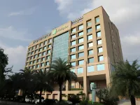Holiday Inn Amritsar Ranjit Avenue Các khách sạn gần Sri Ram Tirath Temple