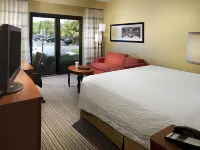 Courtyard Orlando Airport Hotels near Terminal C of Orlando International Airport