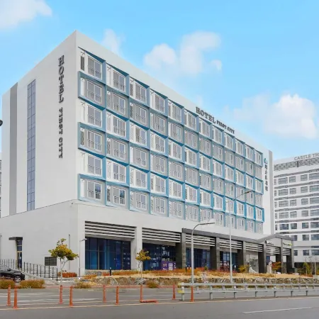 Yeosu Ungcheon First Hotel