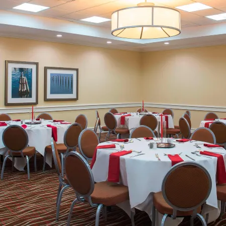 Four Points by Sheraton Suites Tampa Airport Westshore