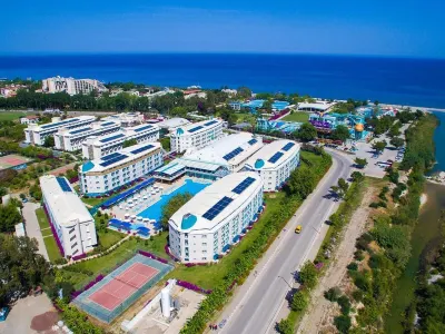 Daima Biz Hotel - Dolusu Aquapark Access Hotels near Game garden