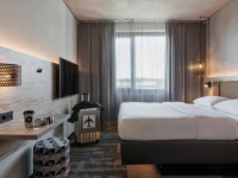 モクシー・フランクフルト エアポート ケルスターバッハ ケルステルバッハのホテル