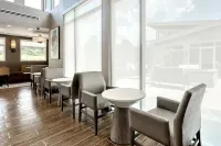 哈里斯堡北居家飯店 - 停車場