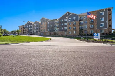 WaterWalk Extended Stay Kansas City - Overland Pk Hotels in Overland Park