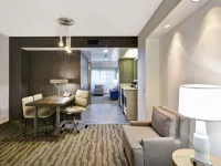 Embassy Suites by Hilton Charlotte Hotels near Sharon Golf Course