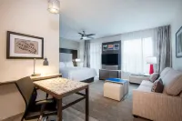 斯廷博特斯普林斯Homewood Suites by Hilton Steamboat Art Strokes附近的飯店