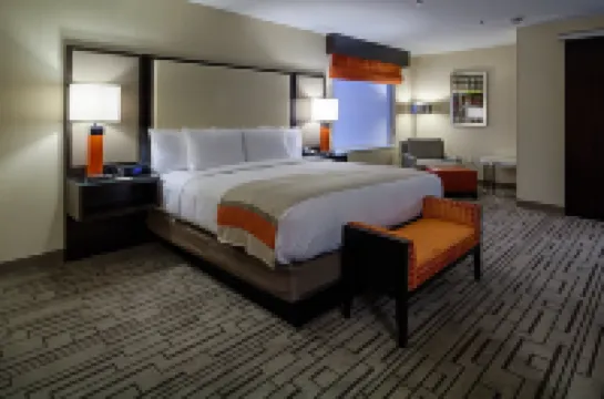 โรงแรมดับเบิลทรีบายฮิลตัน บริสตอล คอนเนตทิคัต โรงแรมใน