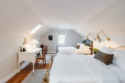 Charming guest house in Denver