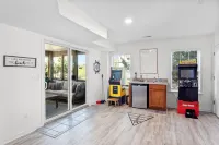 Welcoming Beach House with Private Pool and Hot Tub