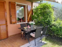 Apartment Agnese with lake view, swimming pool, garage and private garden. - appartements de vacances