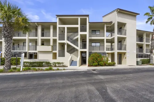 Spacious and updated 3br/2ba condo in St. Augustine Beach