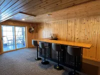 Cozy Family Cabin on Island Chain of Lakes - Chalets