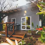 Spa! Fireplace! Bush views! Walking distance to Daylesford. The perfect getaway
