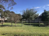 Cosy coastal cottage with all the comforts of home