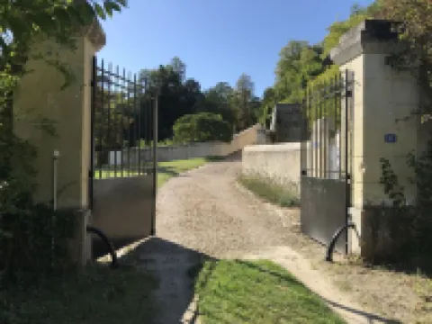 La Closerie, adorable house, park of the Ormeaux castle, 6 km from Amboise.