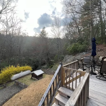 Peak Creek Cabin in Laurel Springs
