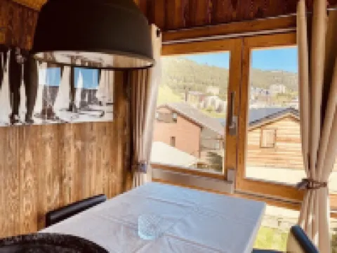 Coquet Chalet 2 Pas des Pistes ET Commerces Aux Angles-8 Pers-Parking