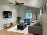 Cozy and quiet Detached unit 1 bedroom in Beaverton area