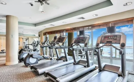 Luxury 3/3.5 Direct Ocean Front Condo w/Wow-Factor Sunrises on Private Balcony