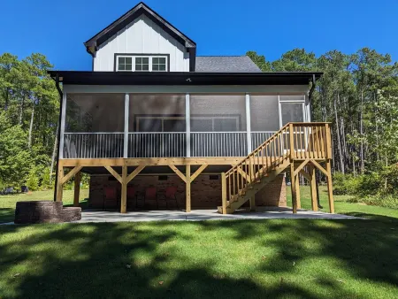 Getaway with "No Egrets Your Lake Gaston Haven Awaits You!