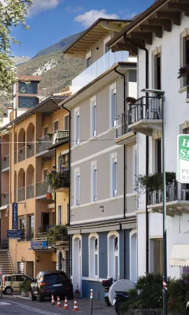 IPAG APARTMENTS PENTHOUSE Отели рядом с достопримечательностью «Camping Baldo»