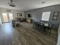 Spacious, cozy, and modern guest house in charming Queen Creek with AC & WiFi