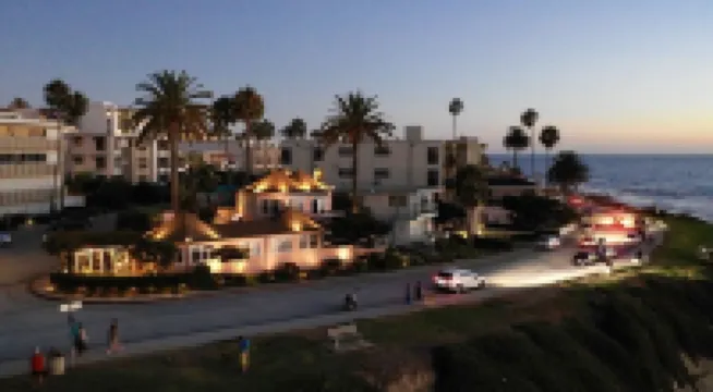 La Jolla Oceanfront Suite 2