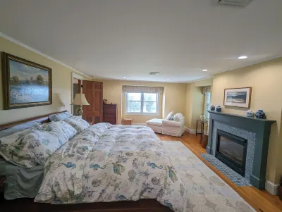 Waterfront Estate - Amazing Views And Sunsets - Pet Friendly - New rate for 2025 Hotels near Maryland Welcome Sign