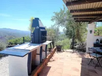 Great 1 Bedroom Studio with wonderful views, Swimming Pool and Jacuzzi