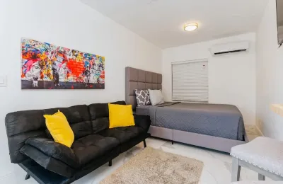 Charming Studio Apartment in Sunny Pompano Beach, Florida - Your Ideal Getaway!