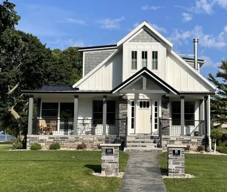 Lake, River and Lighthouse View Suite<br>