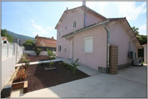 Beautiful villa in the heart of Céret! Hotels in Céret