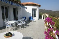 Villa with superb sea view , 6 people,  close to CANNES and SAINT TROPEZ