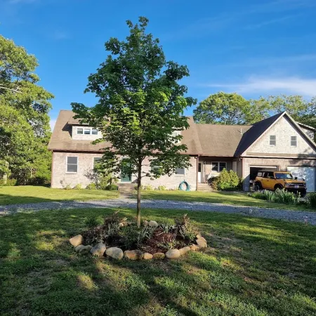 Chappaquiddick retreat-outdoor shower, hot-tub, decks, central AC-close to beach