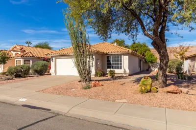 Cozy 2 bedroom house in Chandler Hotels near Chandler Gilbert Community College - Pecos Campus