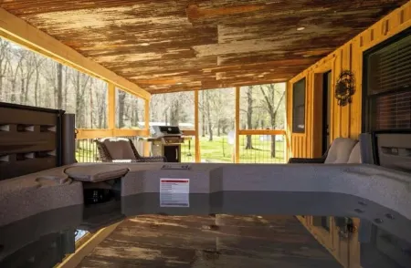 Cozy Cabin on the Creek with Hot Tub!