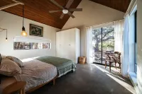 New Pool, Fire Pit, Grill, Ping Pong, Views on Stunning 5-Acre Retreat!