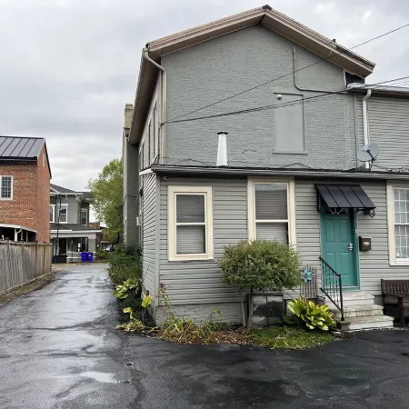 Cozy 1-bedroom in the heart of Historic Downtown Chillicothe