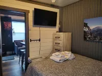 Pikes Peak Views: One Block to Downtown