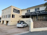 Beachside & Jetty View Apt 5  (Harbour Master Apartment) Hotels near Streaky Bay Museum