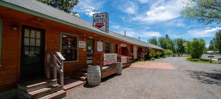 Five Minutes from Crater Lake National Park Hotels in Klamath County