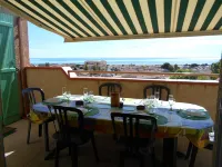 Pavillon T 72m2 Terrace 180° Sea View, Wifi, Swimming Pool, Internet, Air Conditioning, Hotels in Fleury