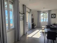 spacious Apartment 2 rooms on the sea side Hotel a Cagnes-sur-Mer