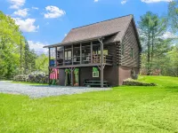 Beautiful Sacandaga Lake Cabin in Adirondacks w/ private lake access Hotels in Day