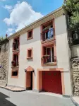 Village house between Orange and Avignon