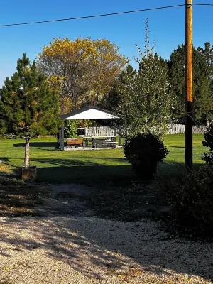 Bear Lake Private Inn Sleep 44  Family Reunions Groups Hotels in Paris