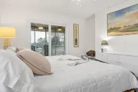 Lake view and lakes access home on Lake Chatuge -mountain view -spacious home.