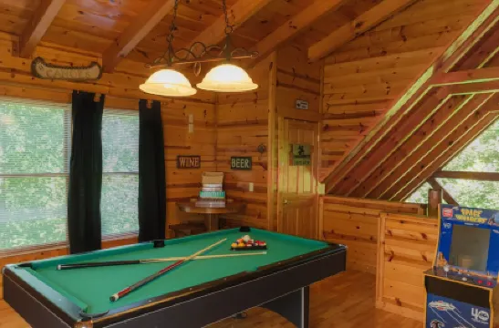 Private Woodsy escape perfect for couples and small families