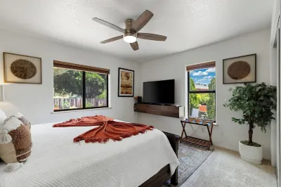Sedona Fun: Pool, Spa, Sauna, Games Room, Golf!