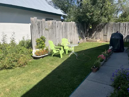 Idyllic apartment near the Tetons and Yellowstone Отели в г. Дригс